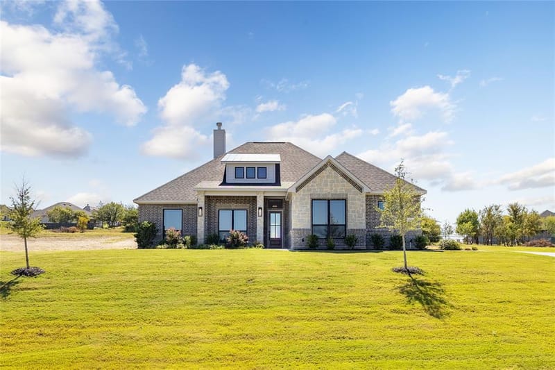 104 Oak Meadow Lane, Weatherford TX 76085