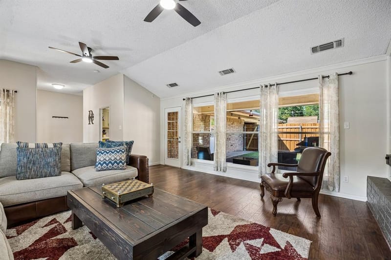 1501 Schumac Lane, Bedford TX 76022 - Photo 7