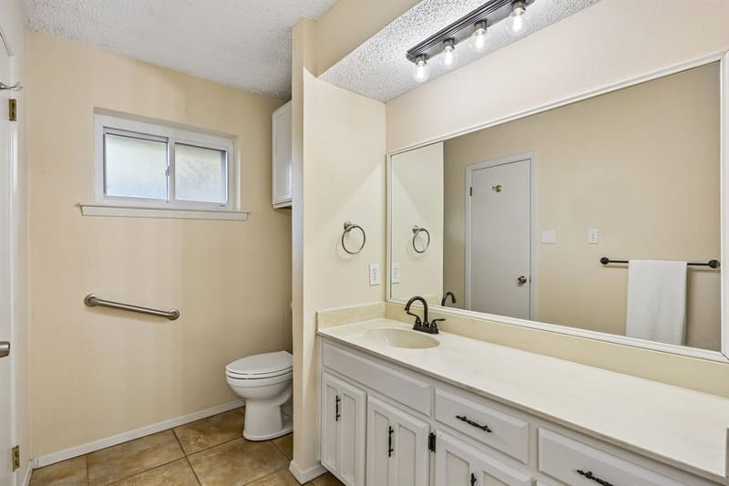 1501 Schumac Lane, Bedford TX 76022 - Photo 19