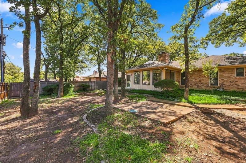 212 Heneretta Drive, Hurst TX 76054 - Photo 30