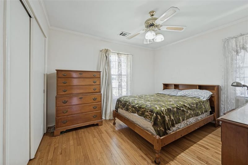 9307 Leaside Drive, Dallas TX 75238 - Photo 17