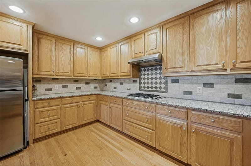 9307 Leaside Drive, Dallas TX 75238 - Photo 14