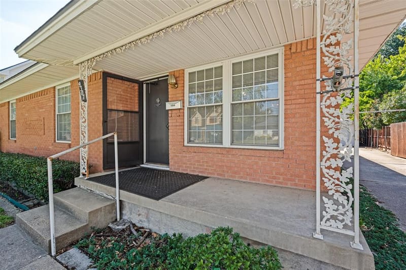 9307 Leaside Drive, Dallas TX 75238 - Photo 4