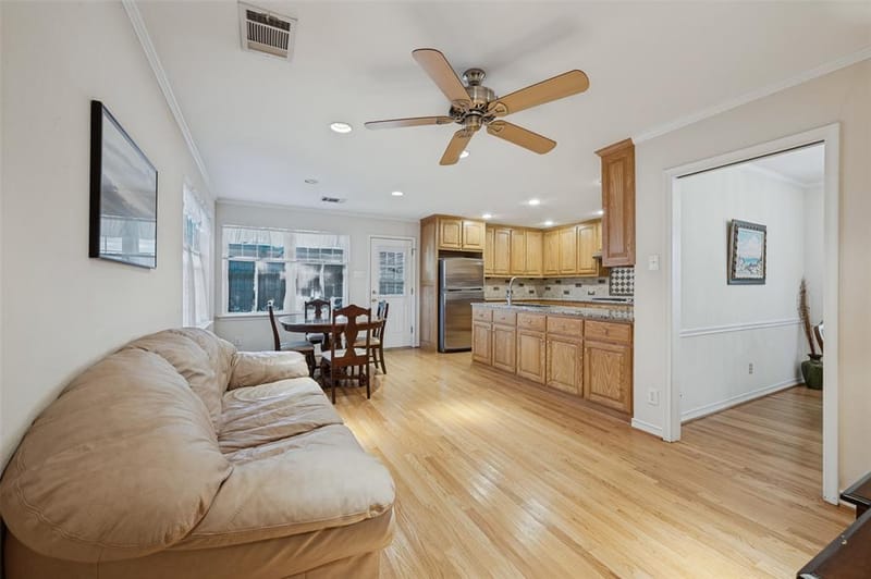 9307 Leaside Drive, Dallas TX 75238 - Photo 8