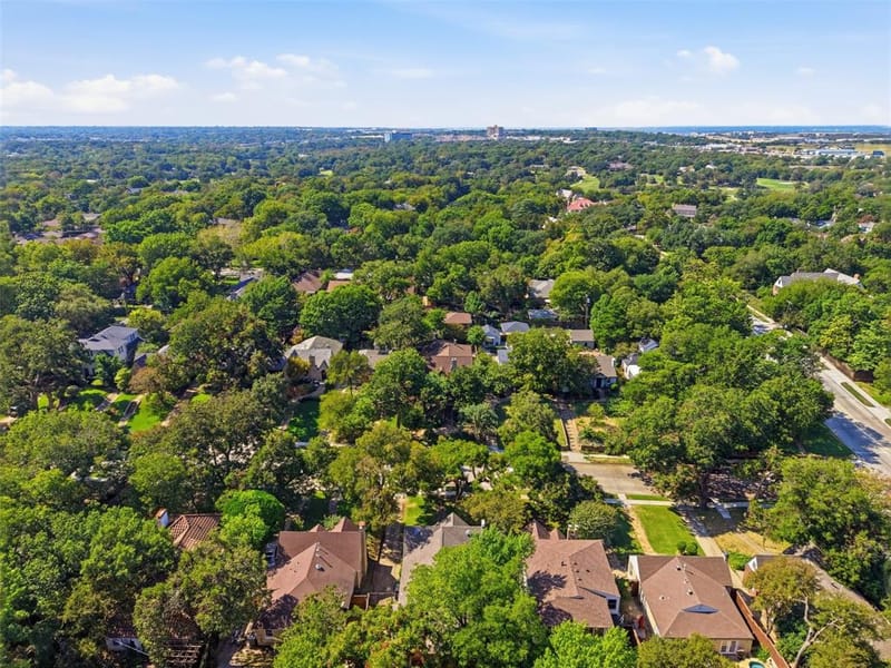 1138 N Edgefield Avenue, Dallas TX 75208 - Photo 34