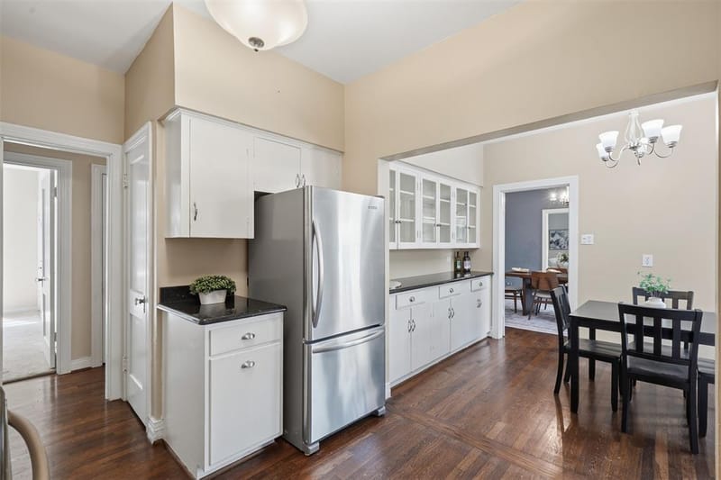 1138 N Edgefield Avenue, Dallas TX 75208 - Photo 15