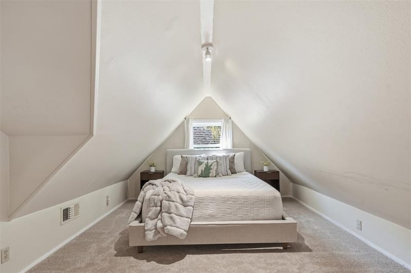 1138 N Edgefield Avenue, Dallas TX 75208 - Photo 25