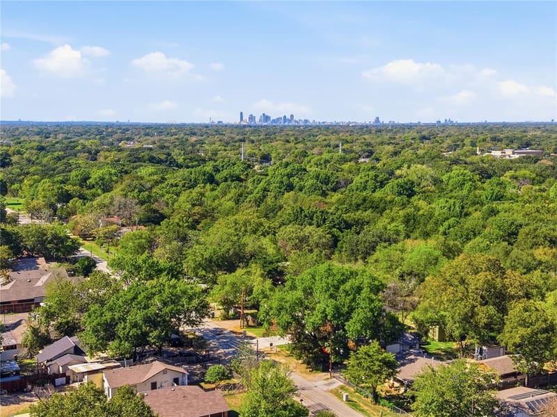 10011 Lansdowne Drive, Dallas TX 75217 - Photo 27