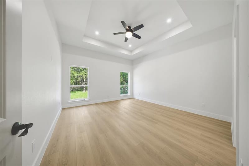10011 Lansdowne Drive, Dallas TX 75217 - Photo 12