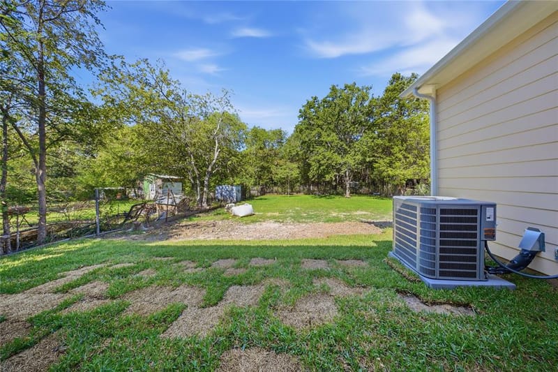 10011 Lansdowne Drive, Dallas TX 75217 - Photo 24