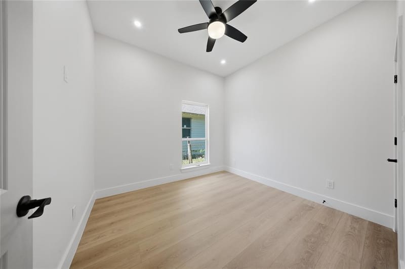 10011 Lansdowne Drive, Dallas TX 75217 - Photo 19