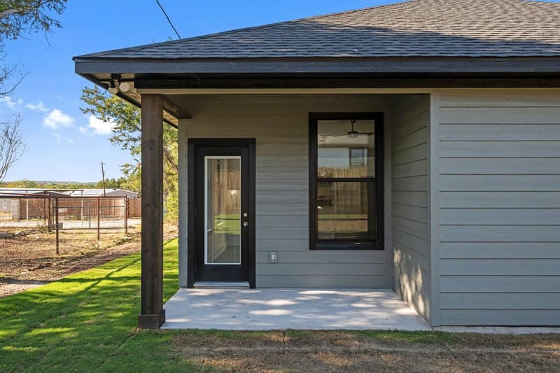 933 Nacogdoches River Drive, Granbury TX 76048 - Photo 34