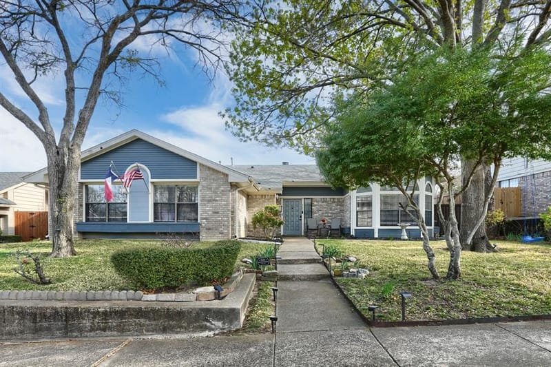 322 Allegheny Trail Lane, Garland TX 75043