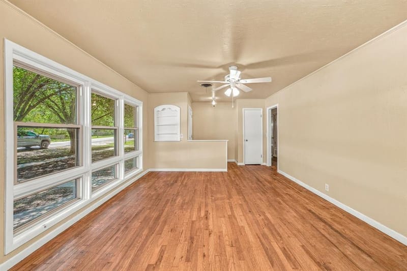 608 S Austin Street, De Leon TX 76444 - Photo 6