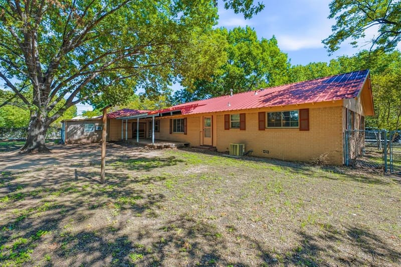 608 S Austin Street, De Leon TX 76444 - Photo 29