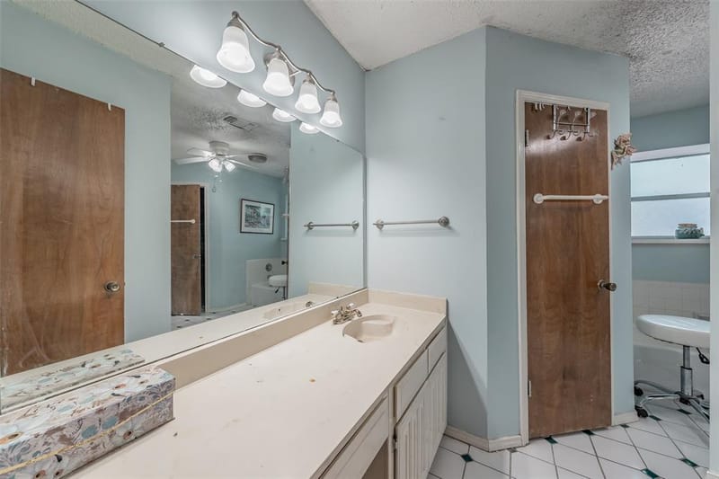 3213 Whisperwood Court, Bedford TX 76021 - Photo 28