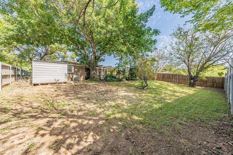 3213 Whisperwood Court, Bedford TX 76021 - Photo 38