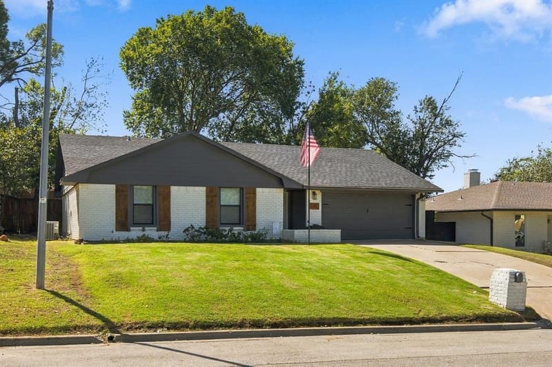 2205 Sierra Drive, Grapevine TX 76051 - Photo 3