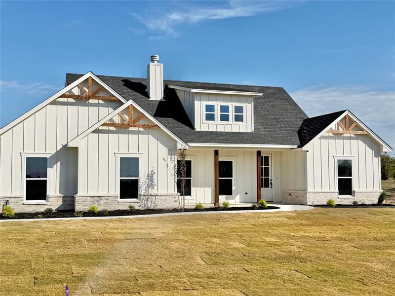 2017 Collin Street, Weatherford TX 76085 - Photo 2