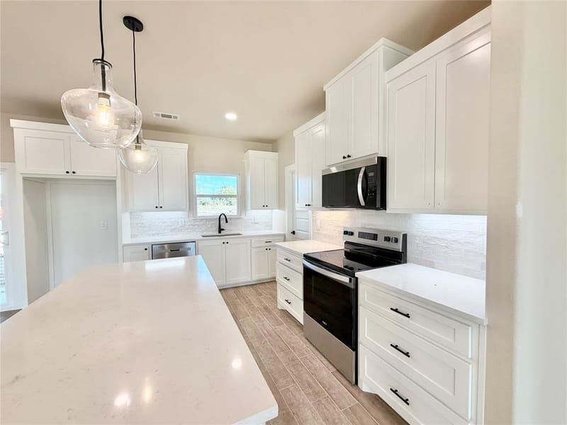 2017 Collin Street, Weatherford TX 76085 - Photo 6