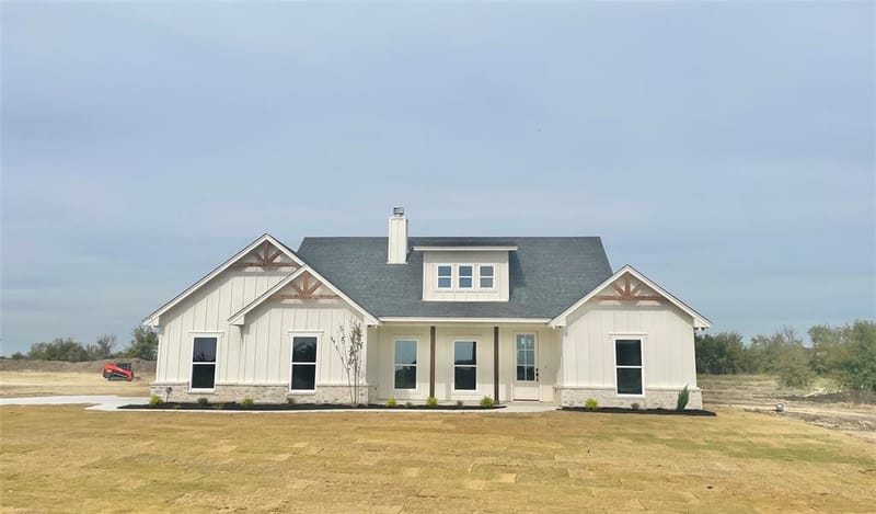 2017 Collin Street, Weatherford TX 76085
