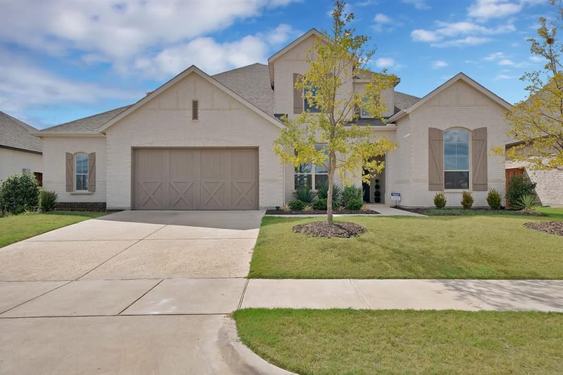4222 Crown Run Road, Midlothian TX 76065