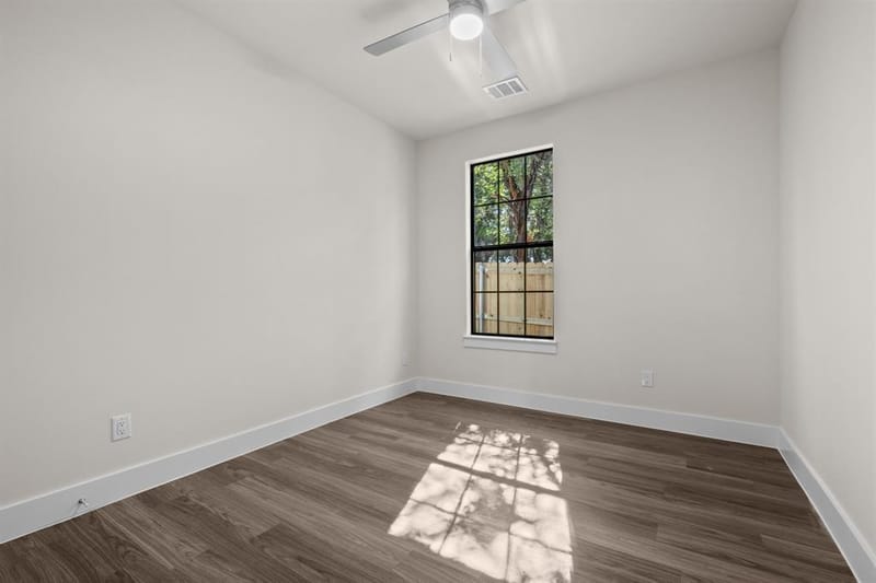 932 Bosque River Drive, Granbury TX 76048 - Photo 28