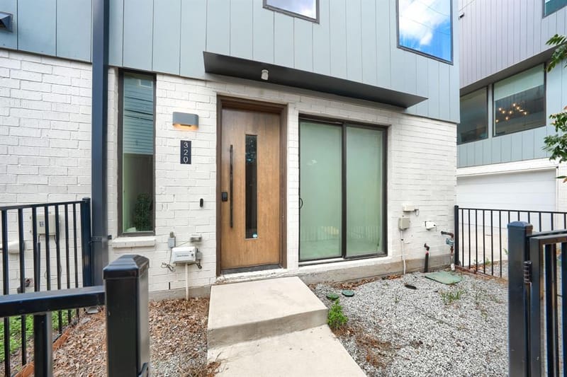 320 Mathey Court, Dallas TX 75208 - Photo 30