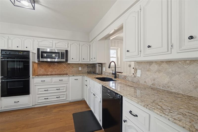 7414 Windmill Lane, Garland TX 75044 - Photo 9