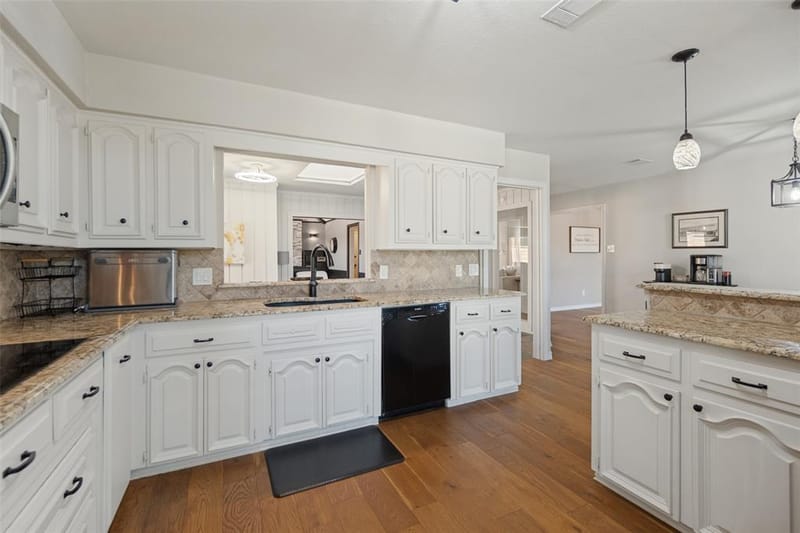 7414 Windmill Lane, Garland TX 75044 - Photo 10