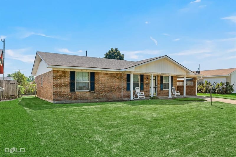 1510 Holiday Place, Bossier City LA 71112