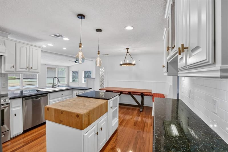 9551 Highedge Drive, Dallas TX 75238 - Photo 7