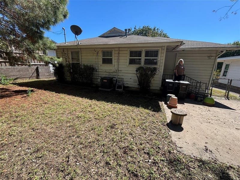 3712 Lafayette Avenue, Fort Worth TX 76107 - Photo 12