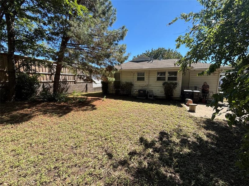3712 Lafayette Avenue, Fort Worth TX 76107 - Photo 11