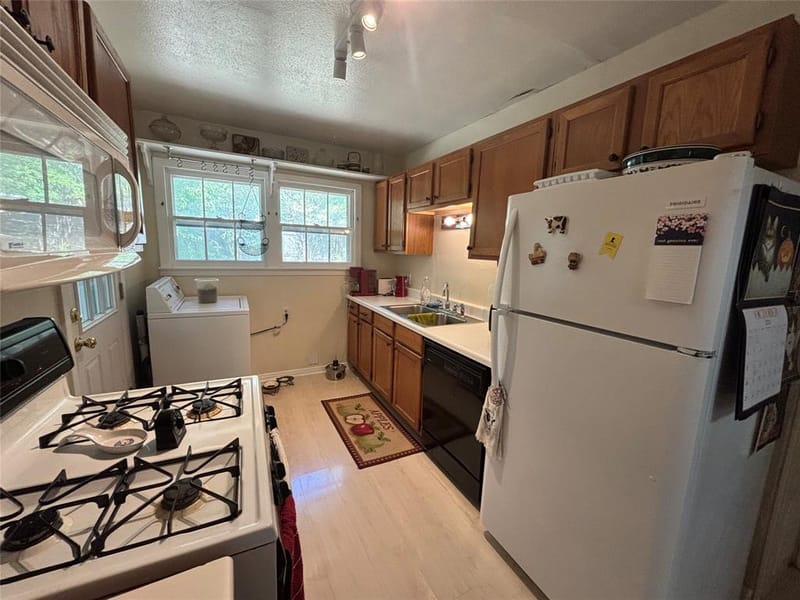 3712 Lafayette Avenue, Fort Worth TX 76107 - Photo 8
