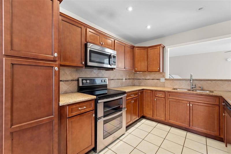 6907 Pickrell Drive, Dallas TX 75227 - Photo 13