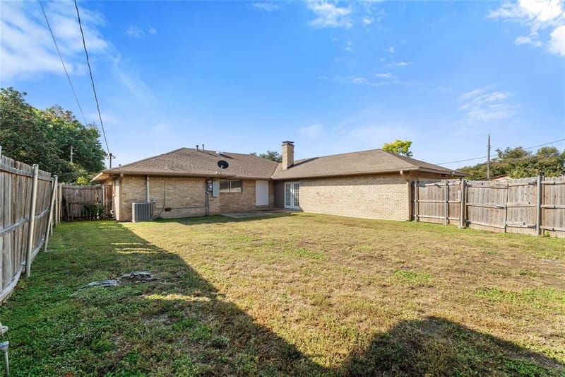 6907 Pickrell Drive, Dallas TX 75227 - Photo 28