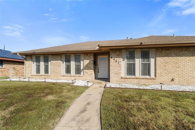 6907 Pickrell Drive, Dallas TX 75227 - Photo 30