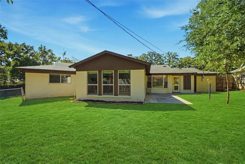 516 Caduceus Lane, Hurst TX 76053 - Photo 33