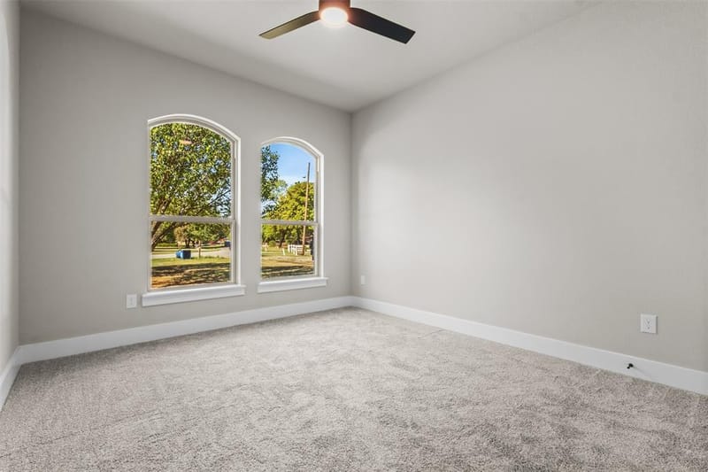 1594 E Springcrest Circle, Lancaster TX 75134 - Photo 12