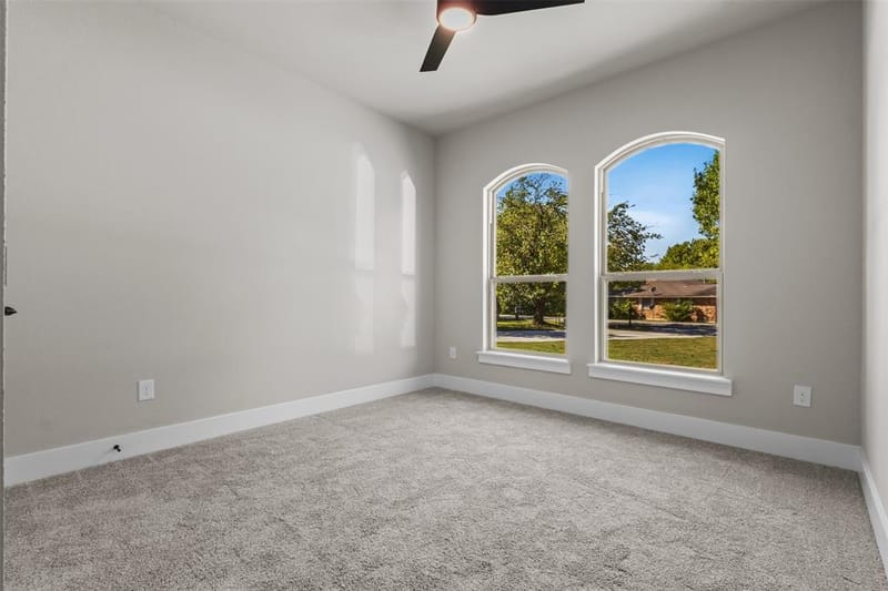 1594 E Springcrest Circle, Lancaster TX 75134 - Photo 22