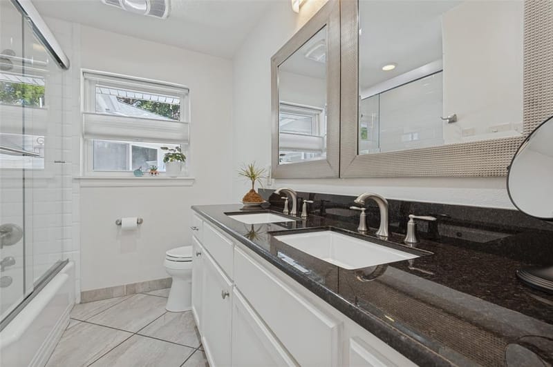 447 W Colorado Boulevard, Dallas TX 75208 - Photo 18