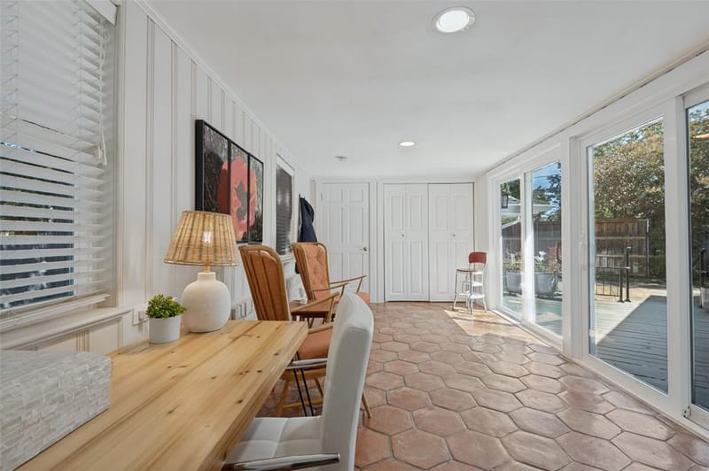 447 W Colorado Boulevard, Dallas TX 75208 - Photo 25