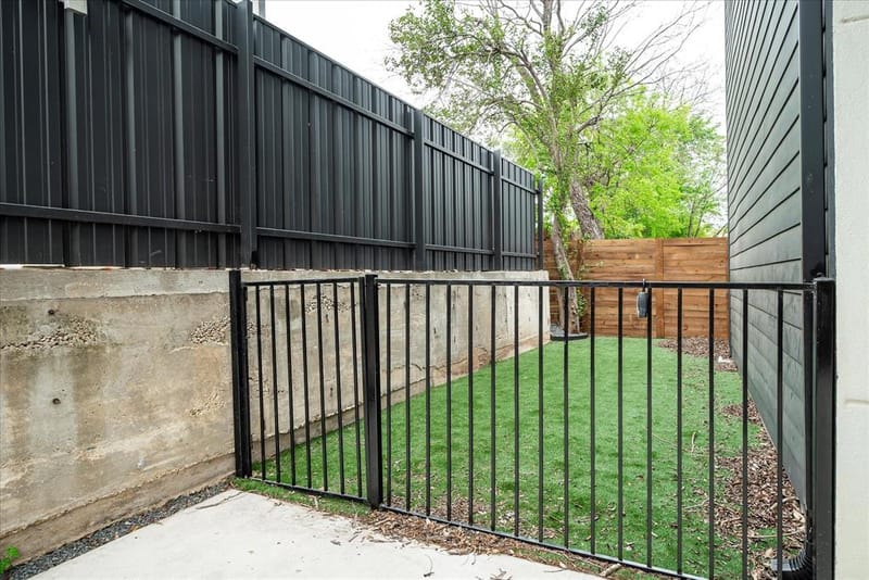 4534 Lake Avenue # 104, Dallas TX 75219 - Photo 36