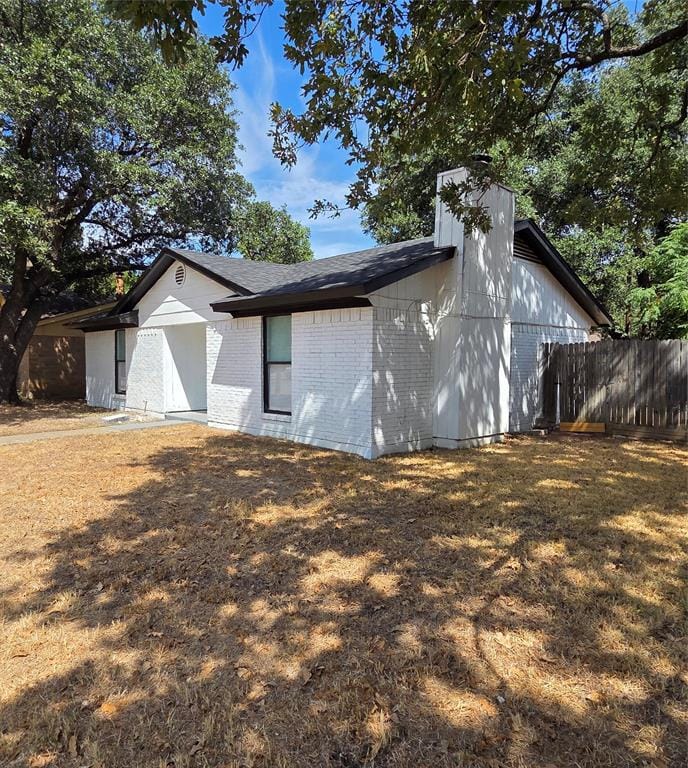 10525 Big Thicket Drive, Dallas TX 75217 - Photo 2