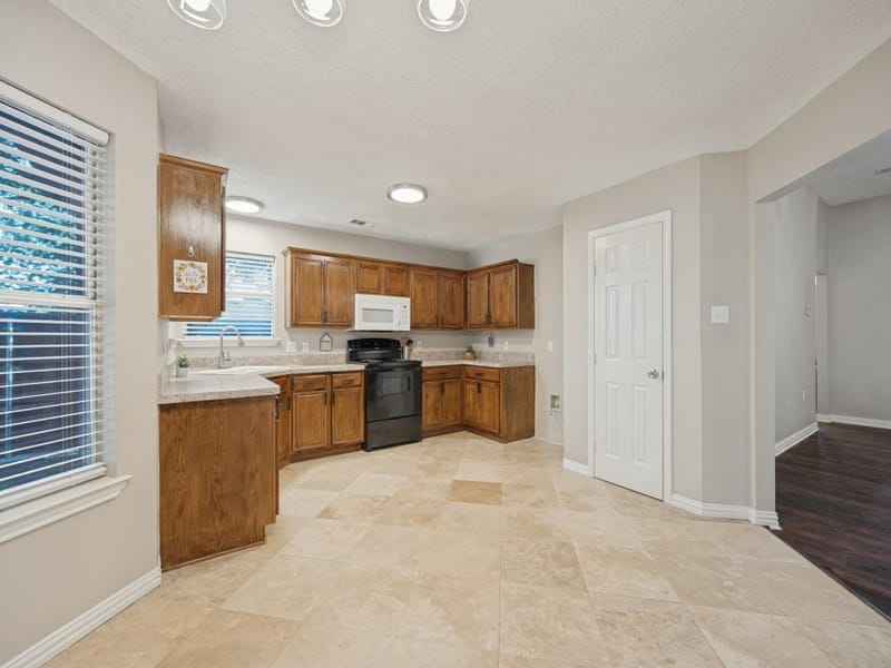 1709 Quail Drive, Garland TX 75040 - Photo 9