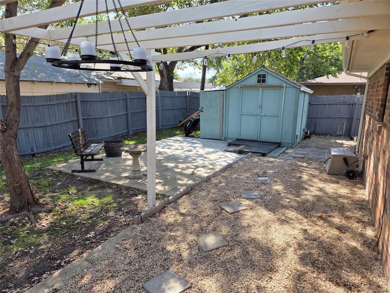 421 Allencrest Drive, White Settlement TX 76108 - Photo 16