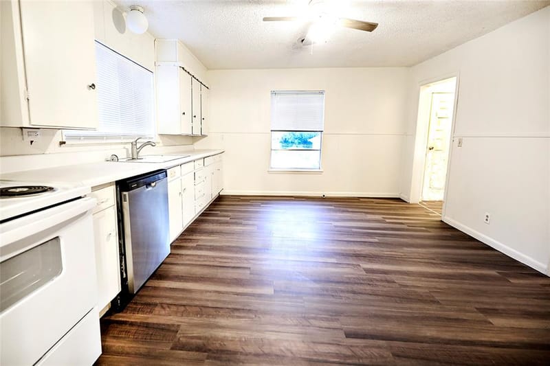 507 Orchard Street, Bowie TX 76230 - Photo 13