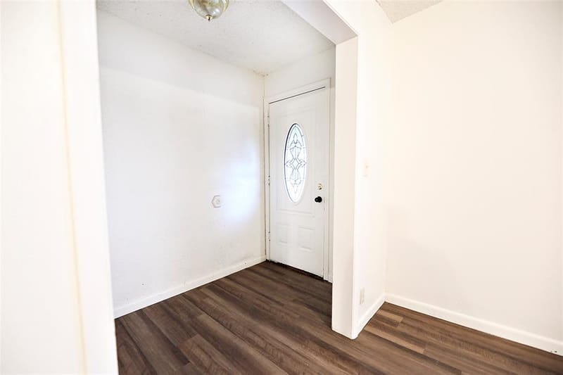 507 Orchard Street, Bowie TX 76230 - Photo 7