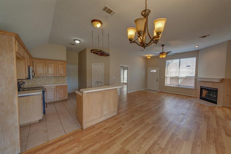 1224 Falcon Trail, Bedford TX 76021 - Photo 3